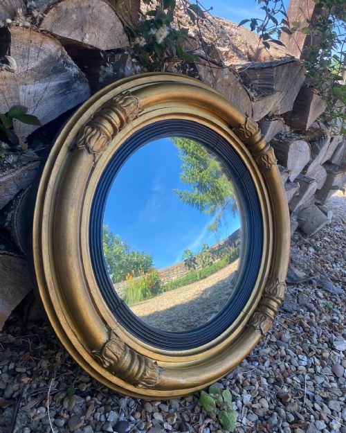 A GEORGIAN CONVEX MIRROR - ADDITIONAL PHOTO 1