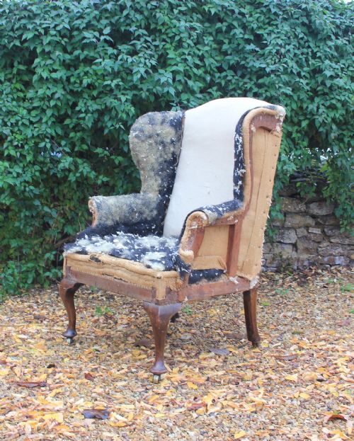 A 19TH CENTURY WINGCHAIR - ADDITIONAL PHOTO 1