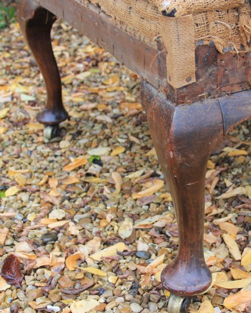 A 19TH CENTURY WINGCHAIR - ADDITIONAL PHOTO 4