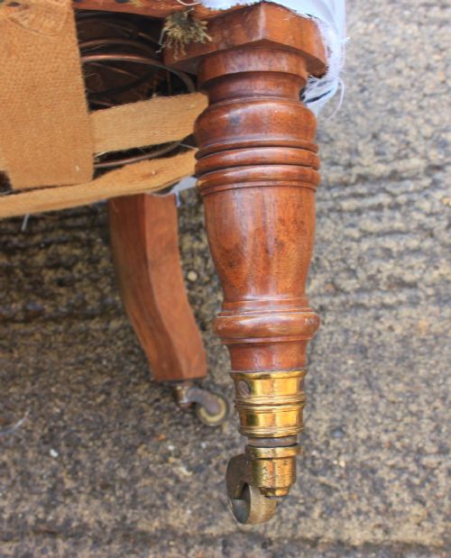 A HOWARD AND SONS TUB CHAIR - ADDITIONAL PHOTO 1