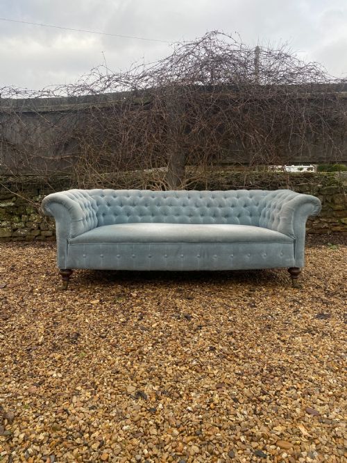 A HOWARD AND SONS CHESTERFIELD SOFA - ADDITIONAL PHOTO 2
