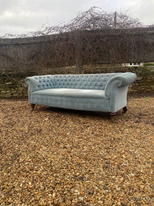 a howard and sons chesterfield sofa - CATEGORY: ANTIQUE SOFAS - DATED 19TH CENTURY