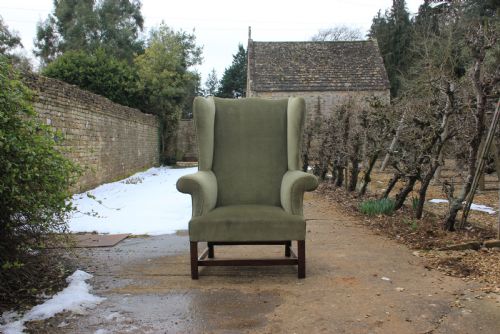 A 18TH CENTURY WINGCHAIR - ADDITIONAL PHOTO 5