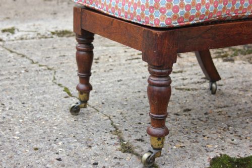 A 19TH CENTURY TURNED SLIPPER CHAIR - ADDITIONAL PHOTO 3