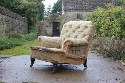 a howard style armchair - CATEGORY: ANTIQUE CHAIRS - DATED EDWARDIAN
