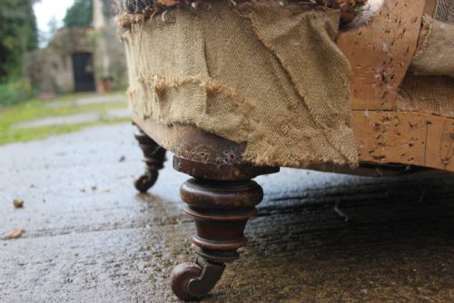 A HOWARD STYLE ARMCHAIR - ADDITIONAL PHOTO 3