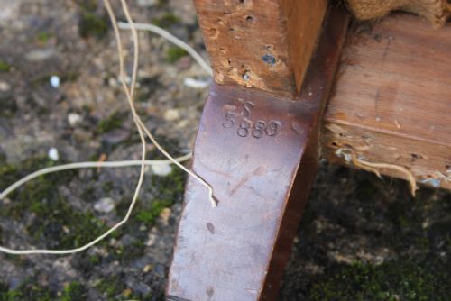 A 19TH CENTURY ARMCHAIR - ADDITIONAL PHOTO 4