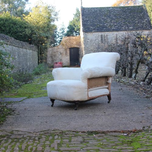 a victorian deep seated armchair - CATEGORY: ANTIQUE CHAIRS - DATED VICTORIAN