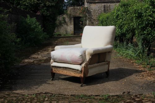 a deep seated armchair - CATEGORY: ANTIQUE CHAIRS - DATED EDWARDIAN