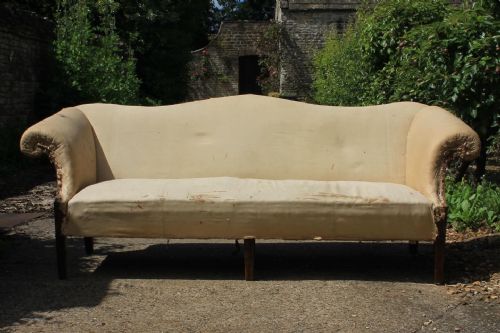 A GEORGIAN CAMEL BACK SOFA - ADDITIONAL PHOTO 1