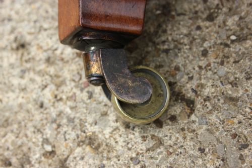 HOWARD AND SONS WOODSTOCK - ADDITIONAL PHOTO 4