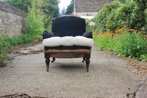 VICTORIAN HOWARD STYLE ARMCHAIR - ADDITIONAL PHOTO 4