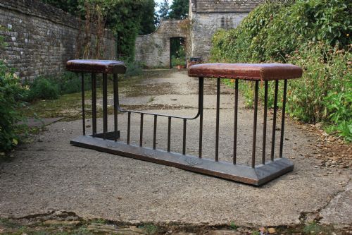 art nouveau club fender - CATEGORY: ANTIQUE FIREPLACES - DATED 19TH CENTURY
