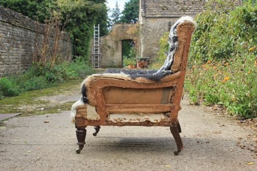 HOWARD STYLE ARMCHAIR - ADDITIONAL PHOTO 1