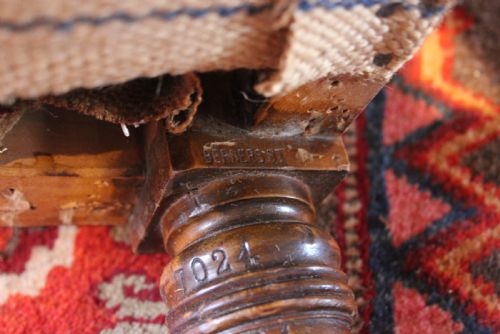 RARE AND UNUSUAL HOWARD AND SONS ARMCHAIR - ADDITIONAL PHOTO 3
