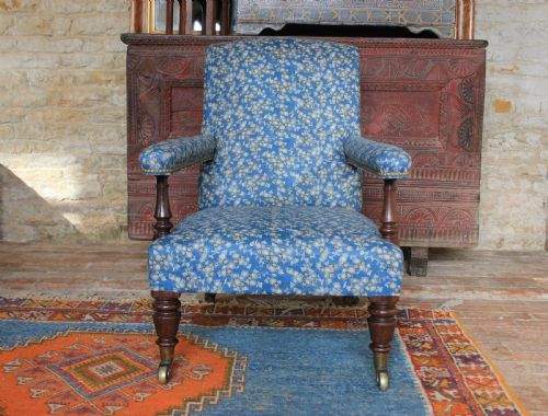 EARLY 19TH CENTURY OPEN ARMCHAIR UPHOLSTERED IN ROBERT KIME TSUBAKI - ADDITIONAL PHOTO 2