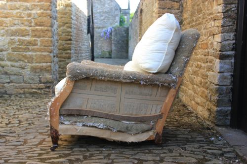 HOWARD STYLE ARMCHAIR - ADDITIONAL PHOTO 2