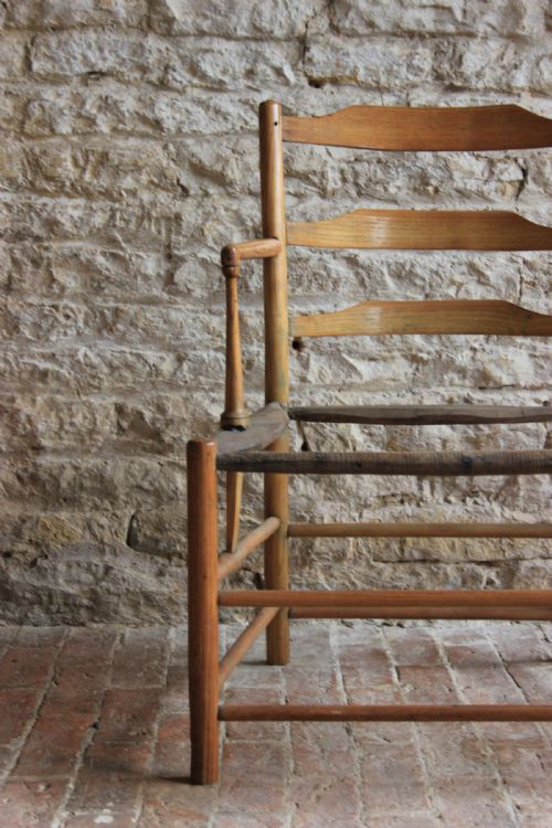 A SCANDINAVIAN NURSING CHAIR - ADDITIONAL PHOTO 2