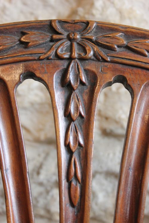 A PAIR OF MAHOGANY HEPPLEWHITE PERIOD HALL CHAIRS - ADDITIONAL PHOTO 2