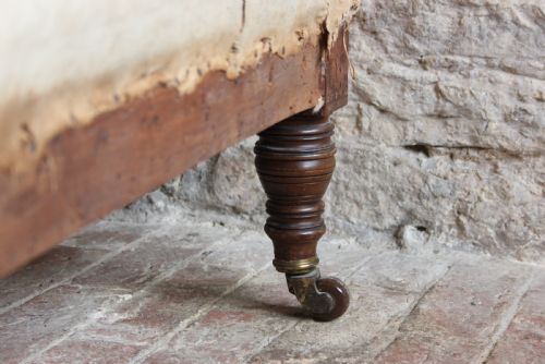 A HOWARD STYLE ARMCHAIR - ADDITIONAL PHOTO 3