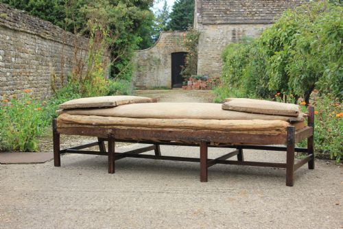 A STUNNING GEORGIAN CAMPAIGN SOFA - ADDITIONAL PHOTO 1