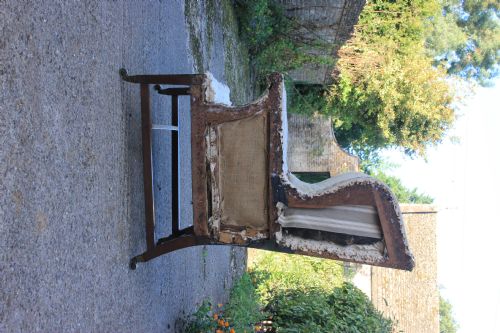 AN EARLY 18TH CENTURY WINGCHAIR - ADDITIONAL PHOTO 6