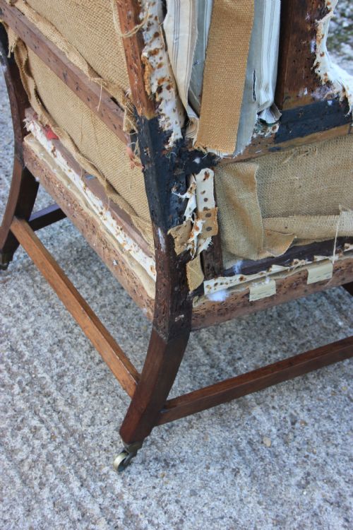 AN EARLY 18TH CENTURY WINGCHAIR - ADDITIONAL PHOTO 11