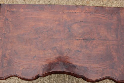 AN 18TH CENTURY DUTCH ELM CHEST OF DRAWERS - ADDITIONAL PHOTO 7