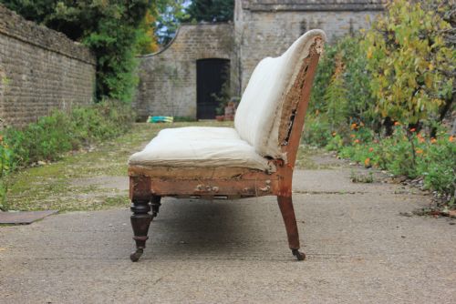 19TH CENTURY UPHOLSTERED HALL BENCH - ADDITIONAL PHOTO 2