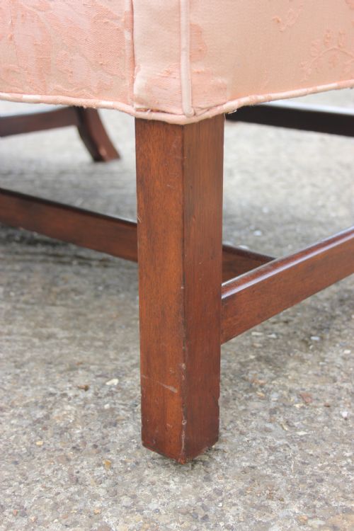 A SERPENTINE FRONT CAMEL BACK SOFA - ADDITIONAL PHOTO 3