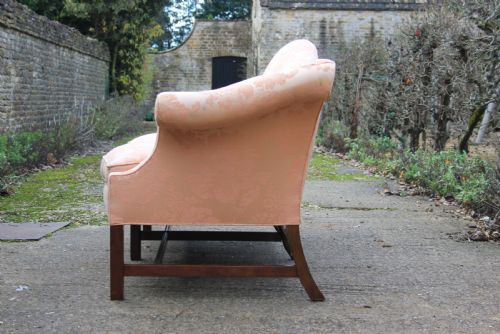 A SERPENTINE FRONT CAMEL BACK SOFA - ADDITIONAL PHOTO 4