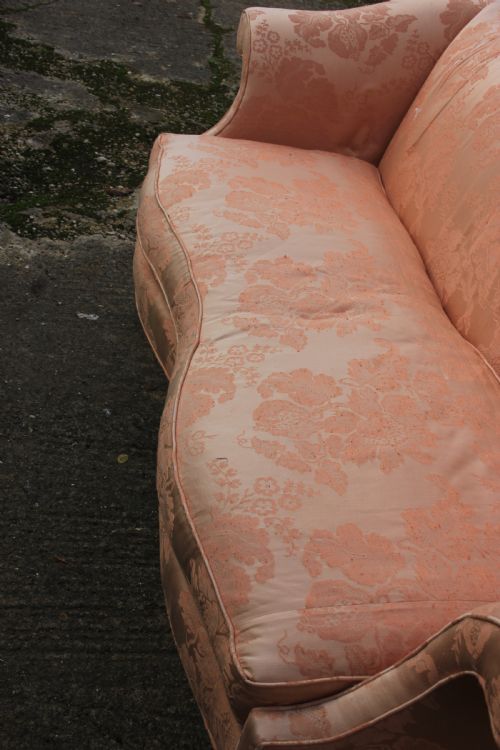 A SERPENTINE FRONT CAMEL BACK SOFA - ADDITIONAL PHOTO 5