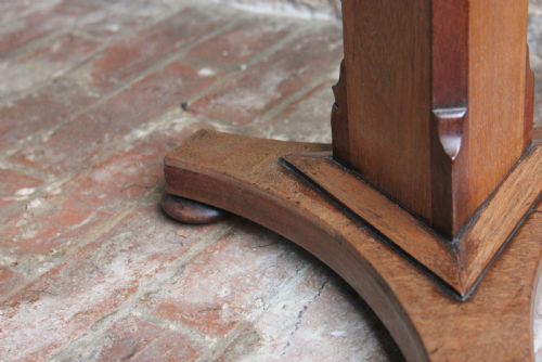 19TH CENTURY MAHOGANY TABLE - ADDITIONAL PHOTO 3