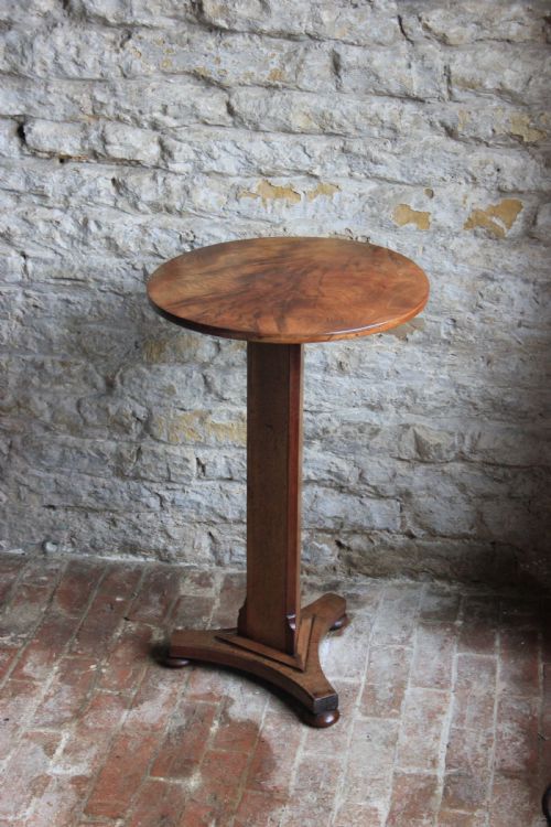 19TH CENTURY MAHOGANY TABLE - ADDITIONAL PHOTO 5