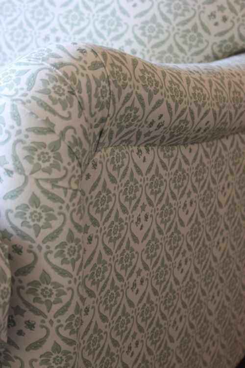 HOWARD AND SONS IVOR SOFA - ADDITIONAL PHOTO 3