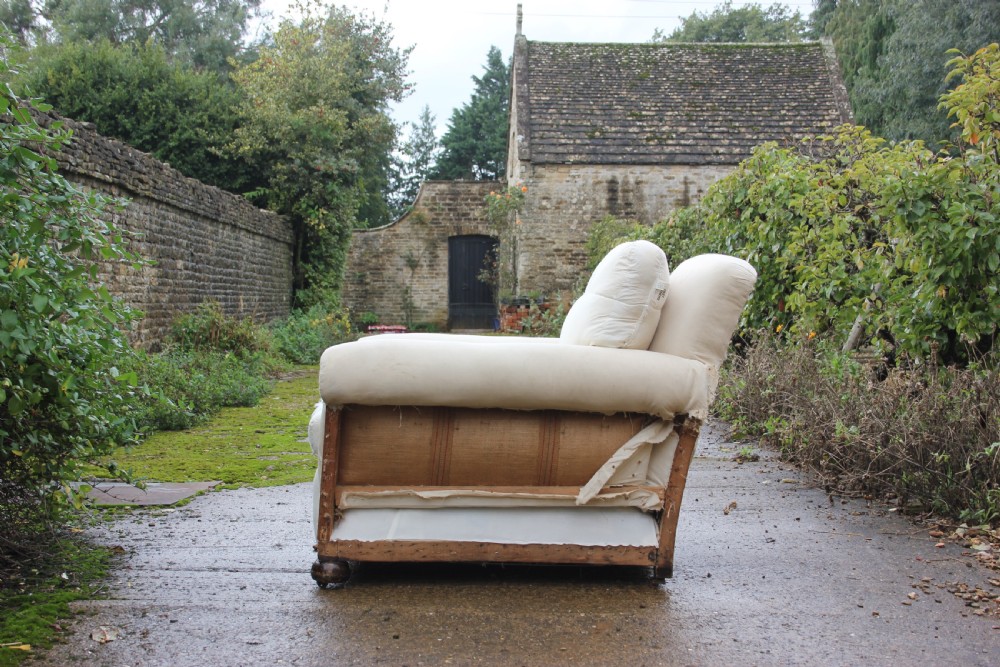 A massive 1930 armchair  View III