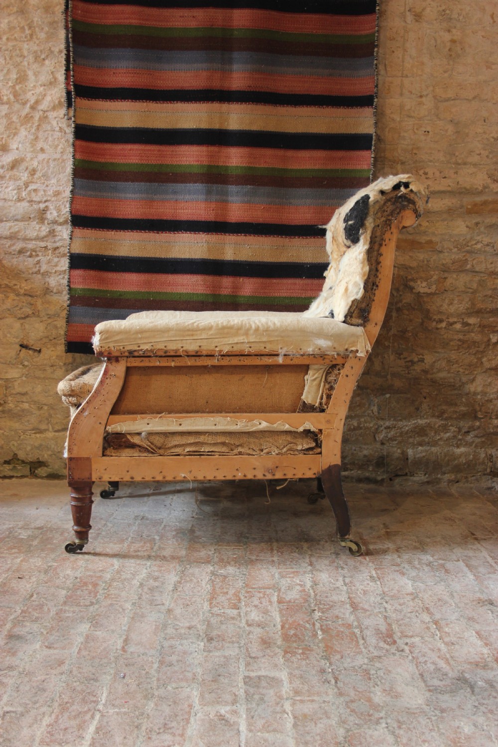 A good quality flat armchair  View IV