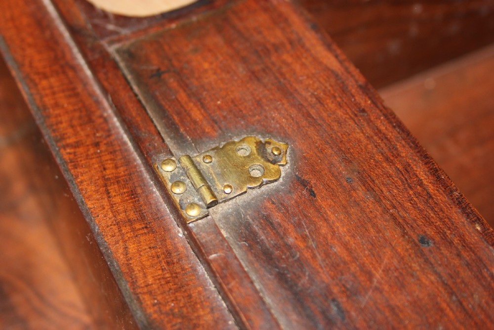 A 17th century Dutch marquetry lace box  View VII