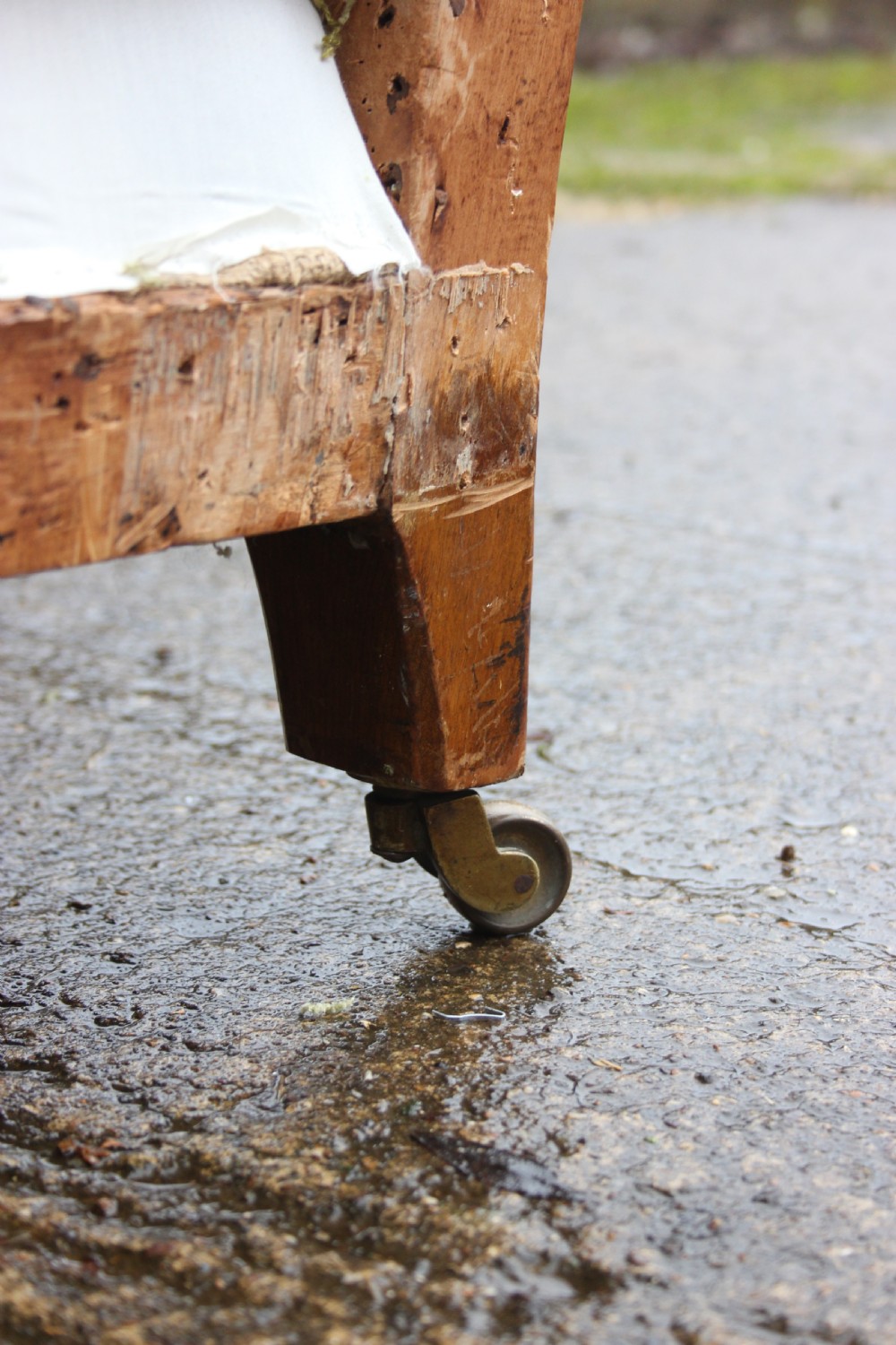 A deep seated flat-arm chair View VI