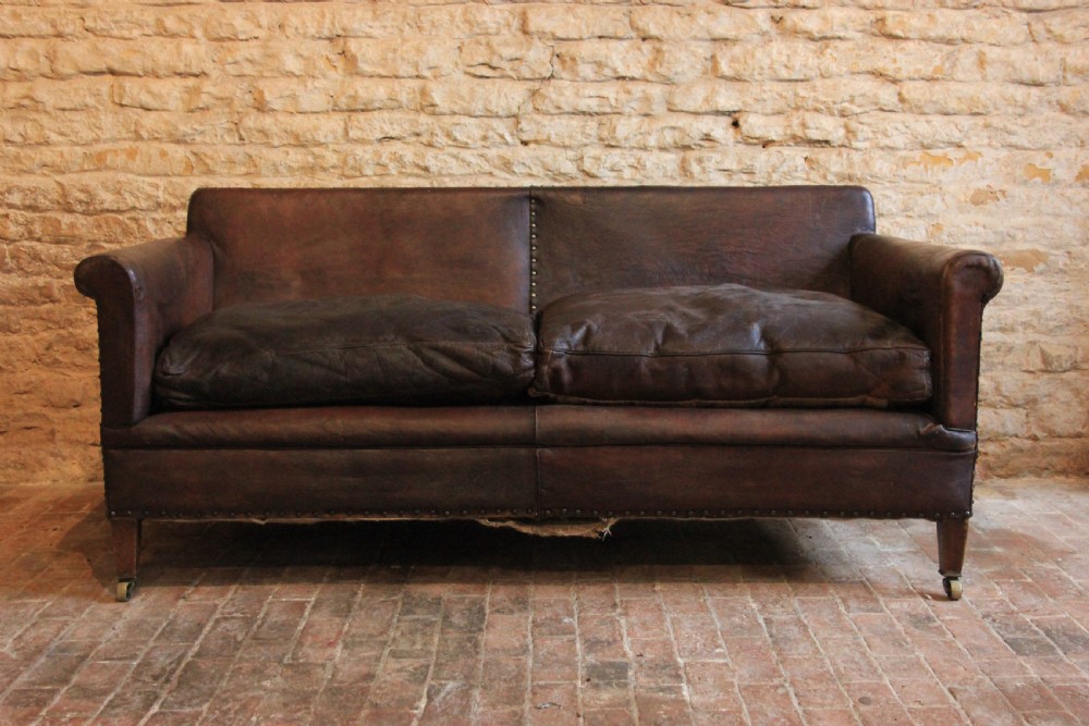 Howard style sofa View III