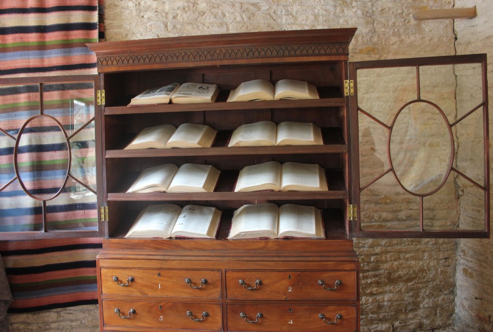 Rare, 18th century mahogany bookcase View III