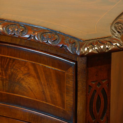 fig 1. Mahogany serpentine sideboard in the Georgian style