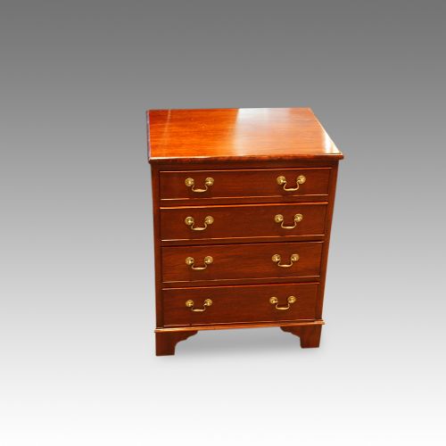 Mahogany Bedside Chest