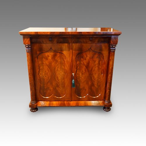 fig 1. Victorian mahogany sidecabinet