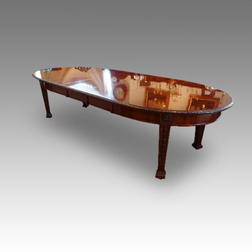 Edwardian Mahogany Waring & Gillow Dining Table