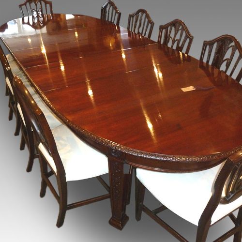 fig 2. Edwardian mahogany Waring & Gillow dining table