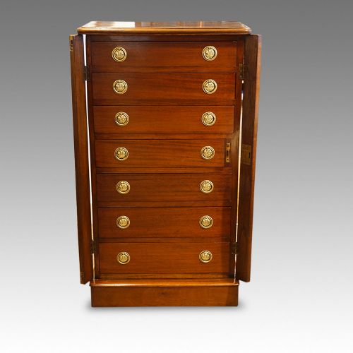 fig 1. Victorian mahogany Wellington chest