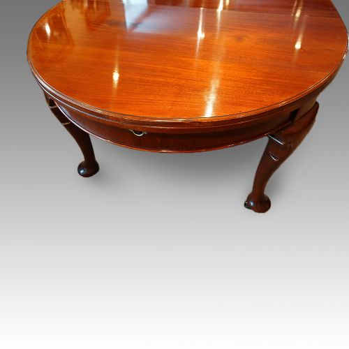 fig 1. Edwardian oval mahogany extending dining table