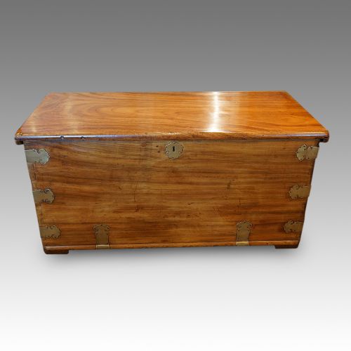 Antique Anglo-indian Camphorwood Chest
