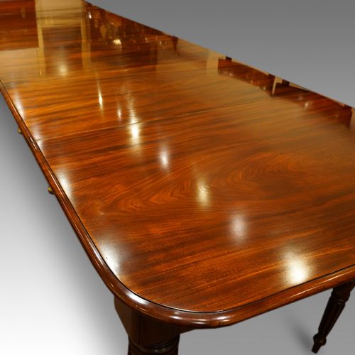 fig 2. William IV mahogany 16 seat dining table
